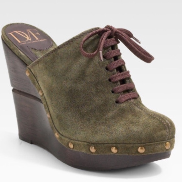 DIANE VON FURSTENBERG Green Suede Mules/Clogs - Picture 2 of 8